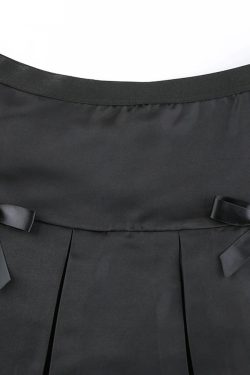 Y2K Goth Girl Mini Black Pleated Skirt with Lace Trim - 90s Grunge Summer Outfit