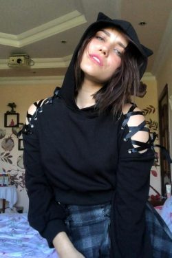 Y2K Goth Lace-Up Demon Hoodie Crop Top - 90s Grunge, Retro, Pastel Goth, Y2K Fashion