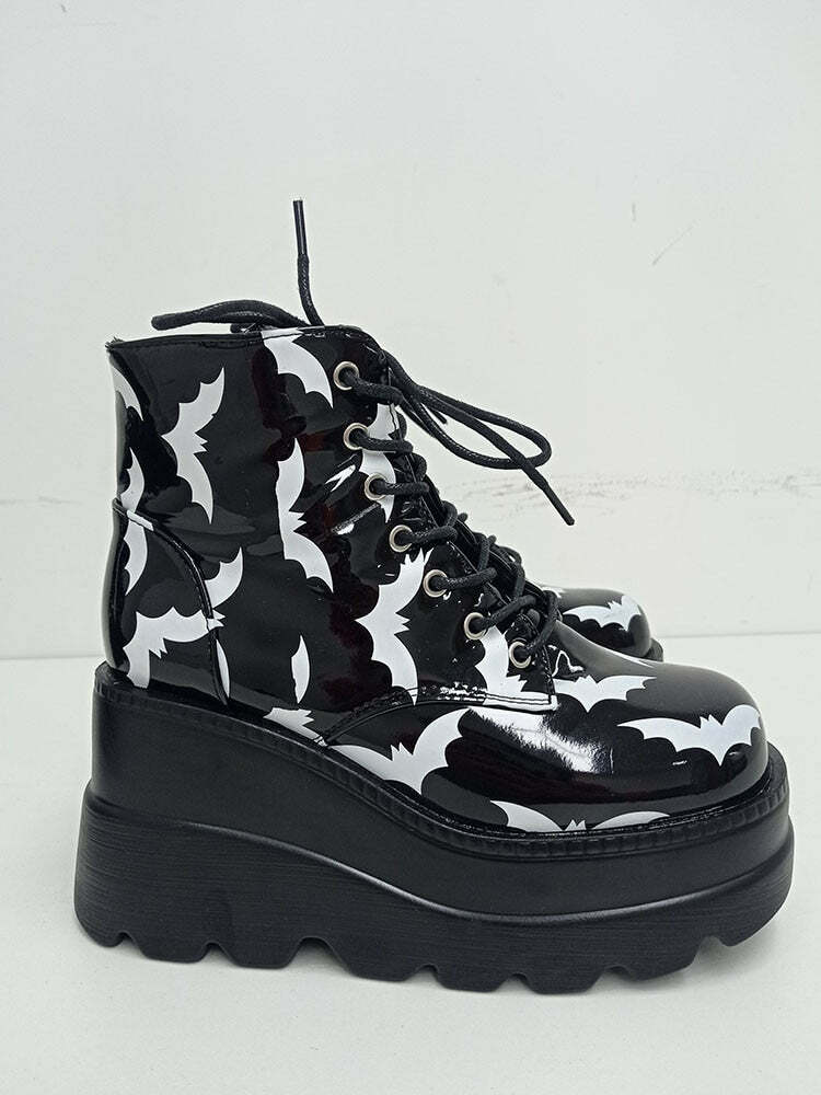 Y2K Gothic Bat Lover Platform Ankle Boots - Retro 90s Grunge, Pastel Goth, Y2K Fashion