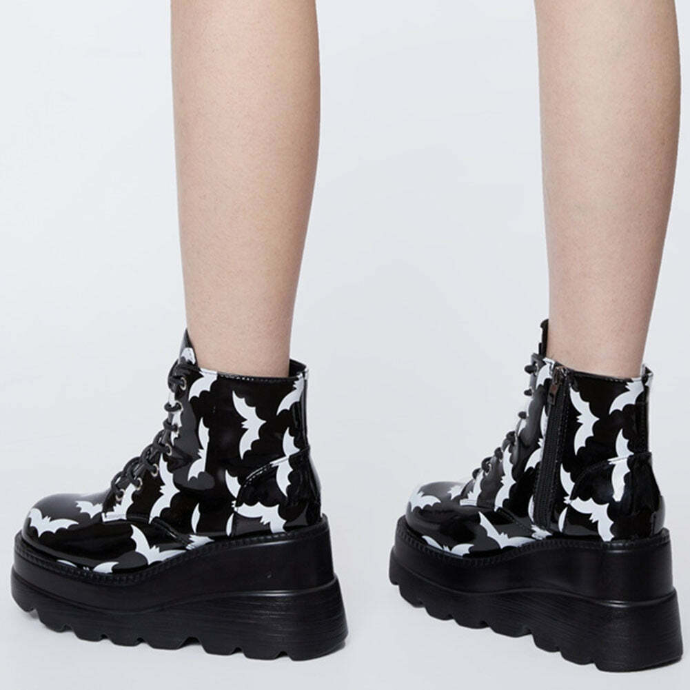 Y2K Gothic Bat Lover Platform Ankle Boots - Retro 90s Grunge, Pastel Goth, Y2K Fashion