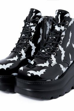 Y2K Gothic Bat Lover Platform Ankle Boots - Retro 90s Grunge, Pastel Goth, Y2K Fashion