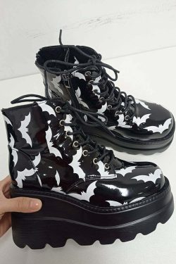 Y2K Gothic Bat Lover Platform Ankle Boots - Retro 90s Grunge, Pastel Goth, Y2K Fashion