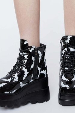Y2K Gothic Bat Lover Platform Ankle Boots - Retro 90s Grunge, Pastel Goth, Y2K Fashion