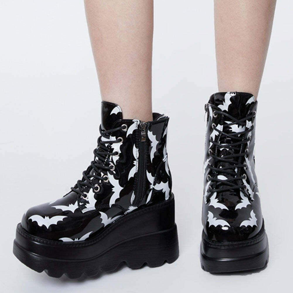 Y2K Gothic Bat Lover Platform Ankle Boots - Retro 90s Grunge, Pastel Goth, Y2K Fashion