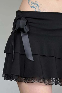 Y2K Gothic Lace Trim Tiered Mini Skirt - Retro 90s Grunge Summer Outfit