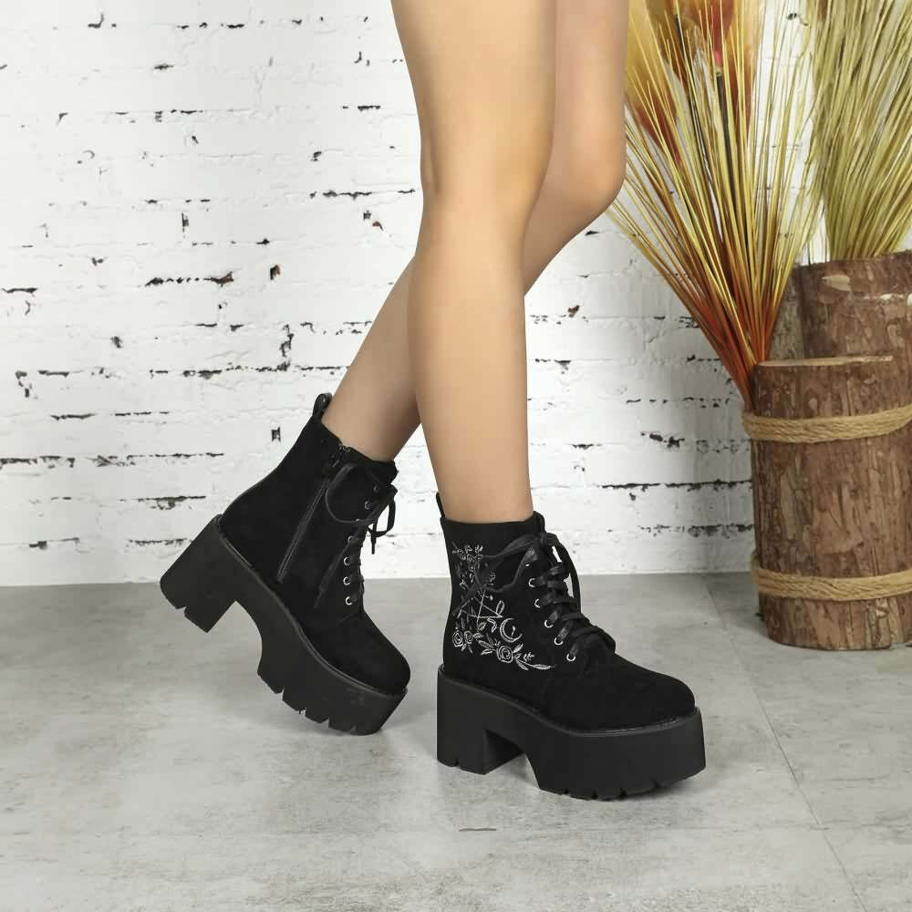 Y2K Gothic Pentagram Rose Platform Boots - 90s Grunge, Retro, Pastel Goth, Y2K Fashion