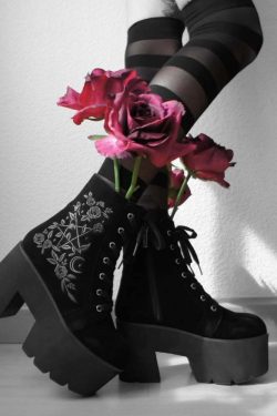 Y2K Gothic Pentagram Rose Platform Boots - 90s Grunge, Retro, Pastel Goth, Y2K Fashion