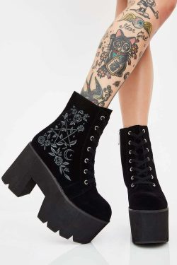 Y2K Gothic Pentagram Rose Platform Boots - 90s Grunge, Retro, Pastel Goth, Y2K Fashion