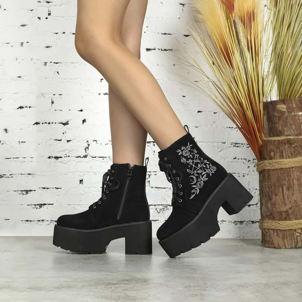 Y2K Gothic Pentagram Rose Platform Boots - 90s Grunge, Retro, Pastel Goth, Y2K Fashion