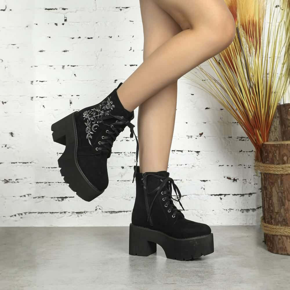 Y2K Gothic Pentagram Rose Platform Boots - 90s Grunge, Retro, Pastel Goth, Y2K Fashion