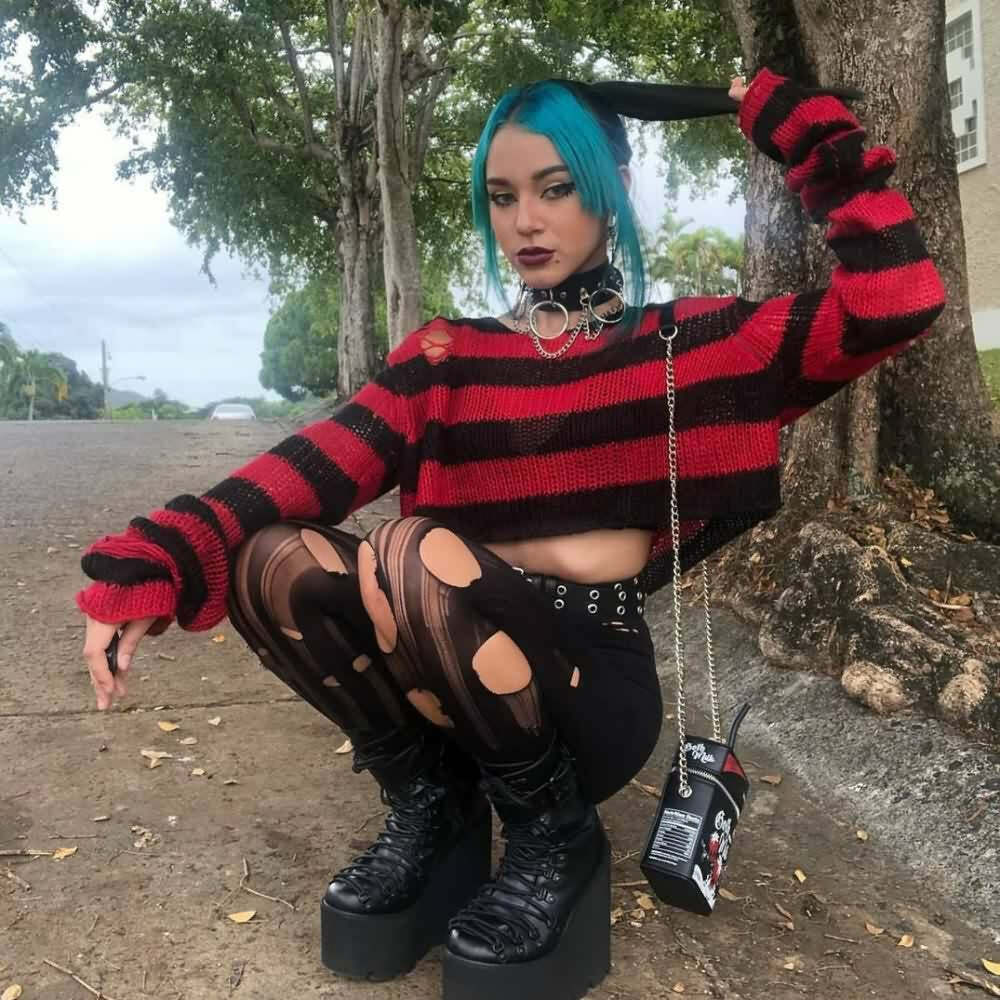 Y2K Gothic Punk Chain & Ring Choker - 90s Grunge, Retro, Pastel Goth, Y2K Club & Party Out