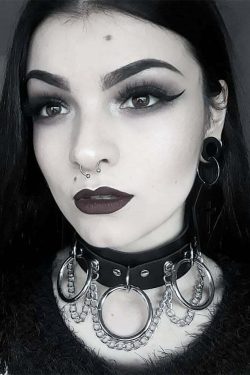 Y2K Gothic Punk Chain & Ring Choker - 90s Grunge, Retro, Pastel Goth, Y2K Club & Party Out