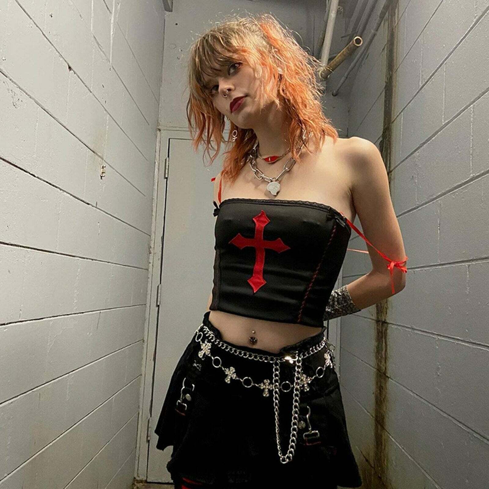Y2K Gothic Vampire Cross Crop Top - 90s Grunge, Retro, Pastel Goth, Y2K Party & Club Outfits