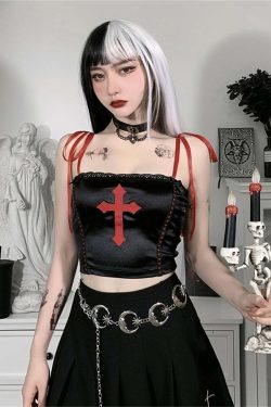 Y2K Gothic Vampire Cross Crop Top - 90s Grunge, Retro, Pastel Goth, Y2K Party & Club Outfits