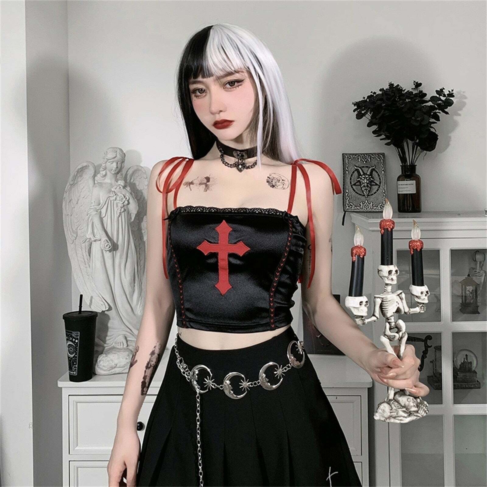 Y2K Gothic Vampire Cross Crop Top - 90s Grunge, Retro, Pastel Goth, Y2K Party & Club Outfits