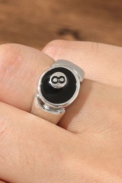 Y2K Grunge & 90s Fashion 8 Ball Ring - Retro, Gothic, Hip Hop, and Summer Y2K Outfits