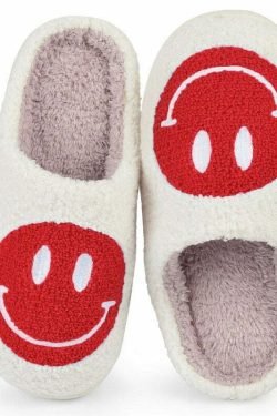 Y2K Grunge & 90s Fashion Smiley Face Slippers - Retro Summer Outfits & Pastel Goth Style