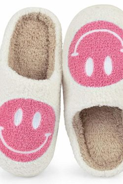 Y2K Grunge & 90s Fashion Smiley Face Slippers - Retro Summer Outfits & Pastel Goth Style