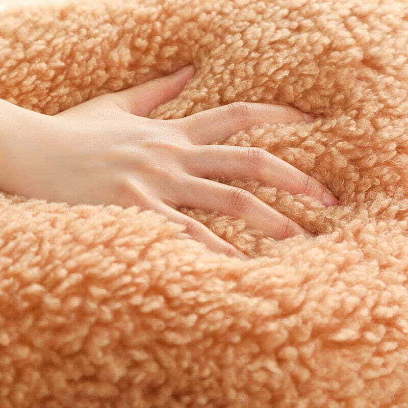 Y2K Grunge Aesthetic Cloud Plush Cushion - Retro 90s Summer Decor for Y2K Fashionistas