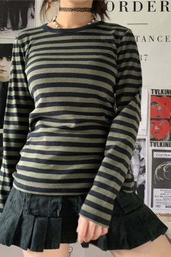Y2K Grunge Aesthetic Green Striped Long Sleeve T-Shirt - Retro 90s Summer Outfit