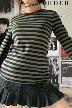 Y2K Grunge Aesthetic Green Striped Long Sleeve T-Shirt - Retro 90s Summer Outfit