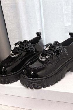 Y2K Grunge Bat Wings Gothic Shoes - Retro 90s Fashion, Y2K Club & Party Outfits