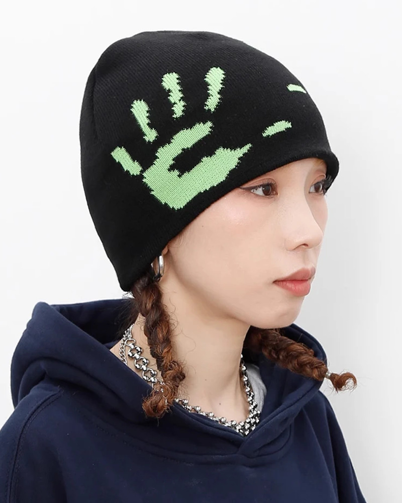 Y2K Grunge Black and Green Beanie - Retro 90s Fashion, Gothic Y2K, Pastel Goth Style
