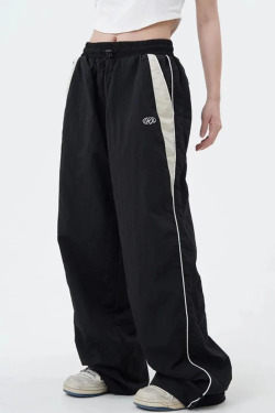 Y2K Grunge Black Baggy Joggers - 90s Retro Style, Summer Y2K Outfits, Gothic Y2K Fashion