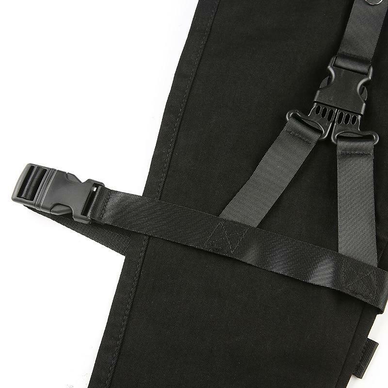 Y2K Grunge Black Cargo Pants with Buckle Belt - 90s Retro Summer Outfit