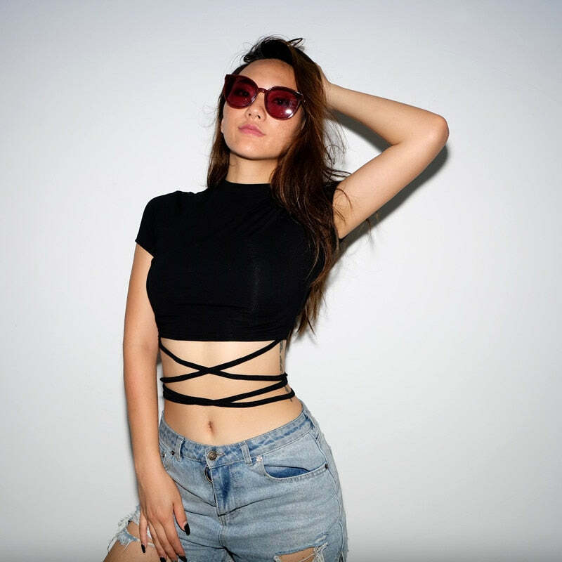 Y2K Grunge Black Crop Top T-Shirt - 90s Fashion, Retro Style, Y2K Summer Outfits, Baby Tees