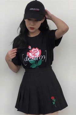 Y2K Grunge Black Faux Leather Rose Embroidered Mini Skirt - 90s Retro Summer Outfit