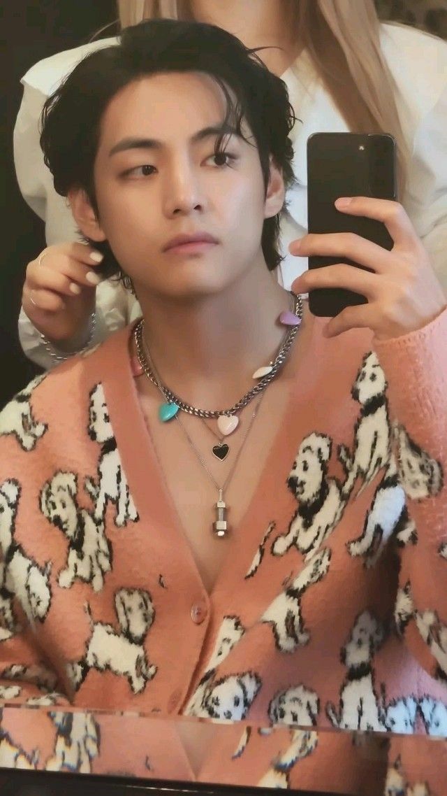 Y2K Grunge BTS Taehyung Inspired Loose Cardigan - 90s Retro Summer Outfit
