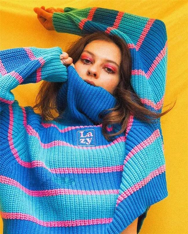 Y2K Grunge Bubblegum Turtleneck Sweatshirt - Retro 90s Fashion, Summer & Party Outfits