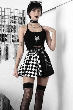 Y2K Grunge Checker Patchwork Skirt - Black and White Retro 90s Fashion Outfit