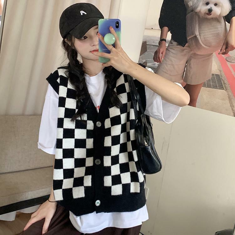 Y2K Grunge Checkerboard Knitted Sweater - Retro 90s Fashion, Gothic Y2K, Pastel Goth Style
