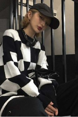 Y2K Grunge Checkerboard Oversize Sweater - Retro 90s Fashion, Summer Y2K Outfits, Pastel Goth