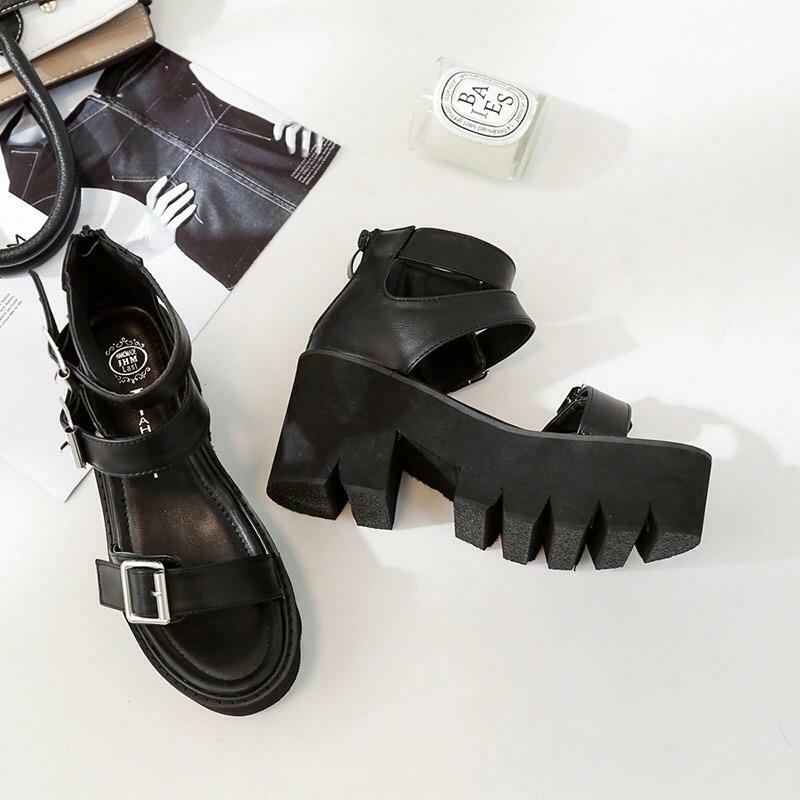 Y2K Grunge Chunky High Heeled Sandals - Retro 90s Fashion, Summer Party, and Club Outfits