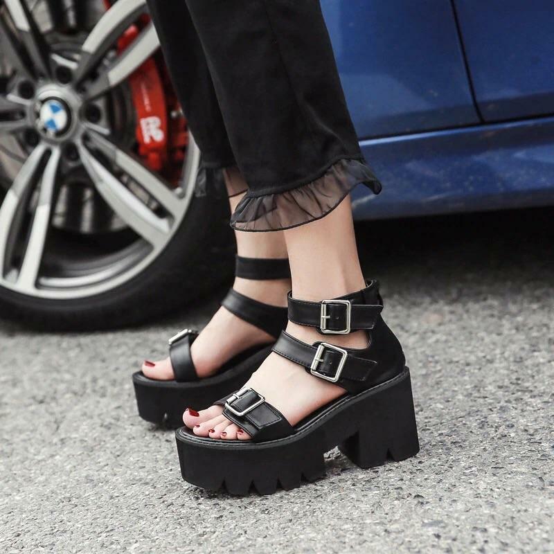 Y2K Grunge Chunky High Heeled Sandals - Retro 90s Fashion, Summer Party, and Club Outfits