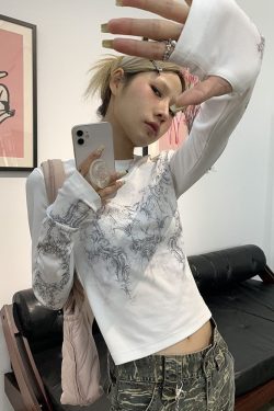 Y2K Grunge Crop Top - 90s Fashion, Retro Style, Y2K Summer Outfits, Baby Tees, Y2K