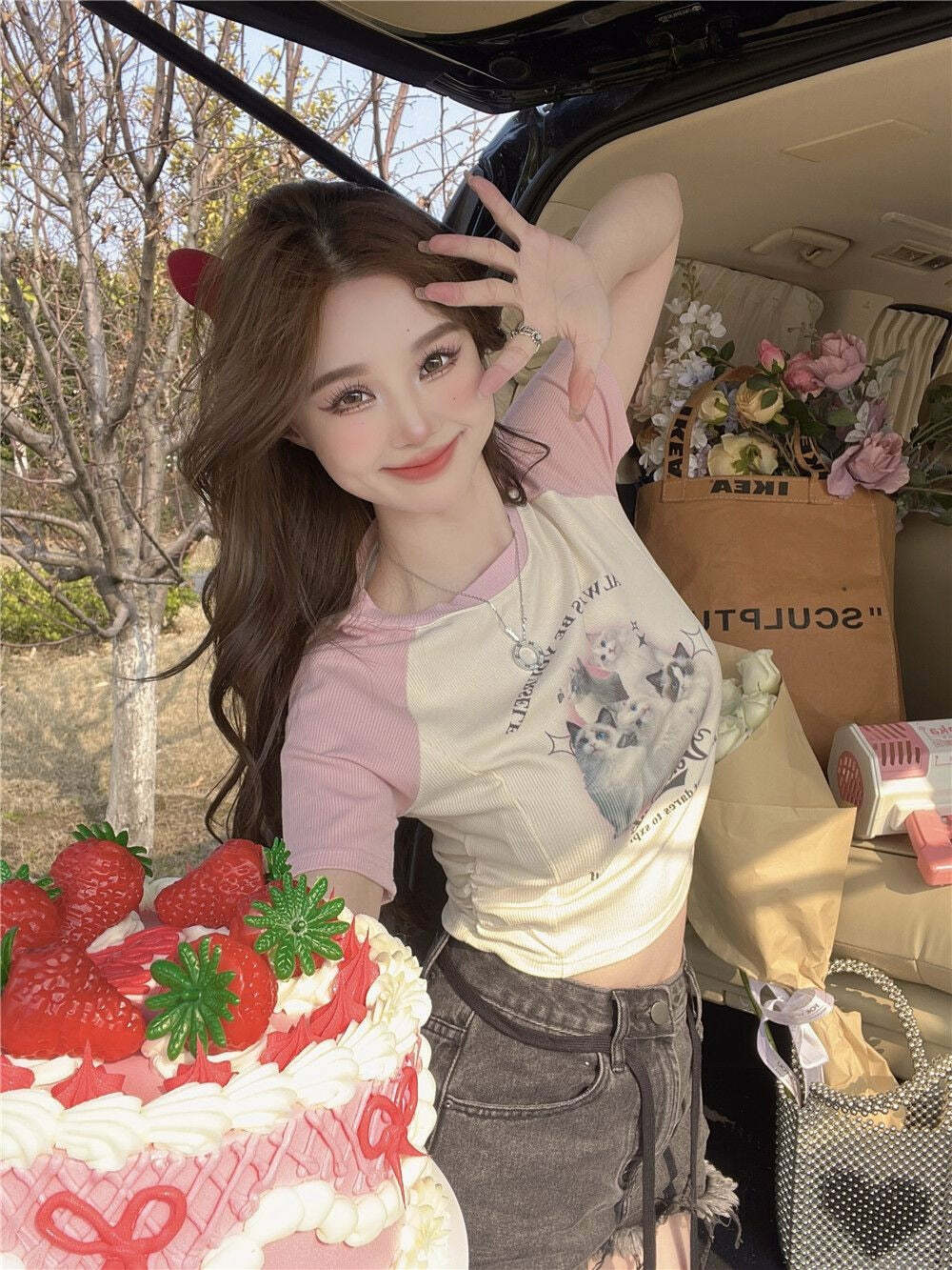 Y2K Grunge Cute Cat Baseball T-Shirt - Retro 90s Summer Outfit, Pastel Goth, Y2K Fashion