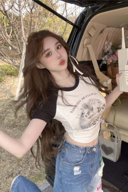 Y2K Grunge Cute Cat Baseball T-Shirt - Retro 90s Summer Outfit, Pastel Goth, Y2K Fashion