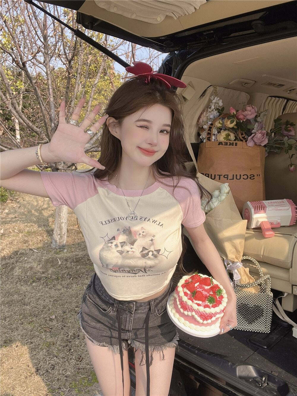 Y2K Grunge Cute Cat Baseball T-Shirt - Retro 90s Summer Outfit, Pastel Goth, Y2K Fashion