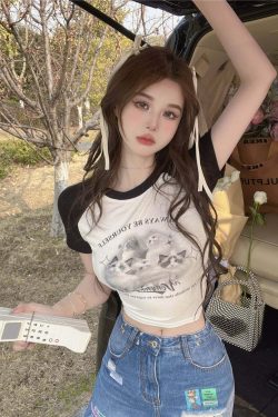 Y2K Grunge Cute Cat Baseball T-Shirt - Retro 90s Summer Outfit, Pastel Goth, Y2K Fashion