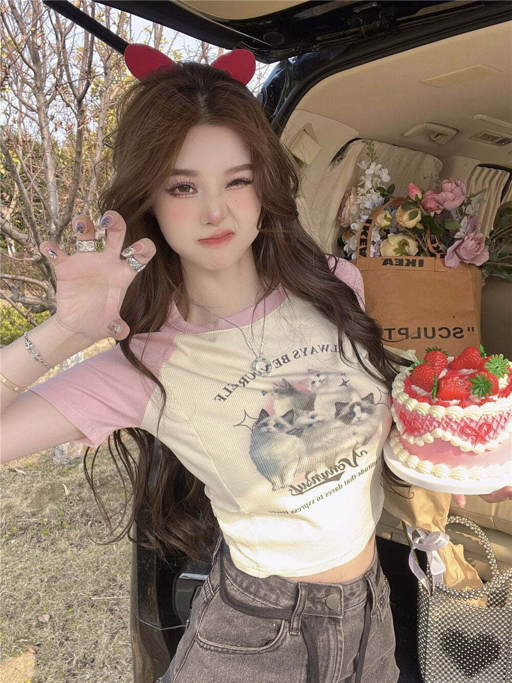 Y2K Grunge Cute Cat Baseball T-Shirt - Retro 90s Summer Outfit, Pastel Goth, Y2K Fashion