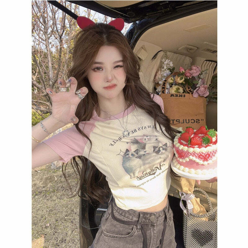 Y2K Grunge Cute Cat Baseball T-Shirt - Retro 90s Summer Outfit, Pastel Goth, Y2K Fashion