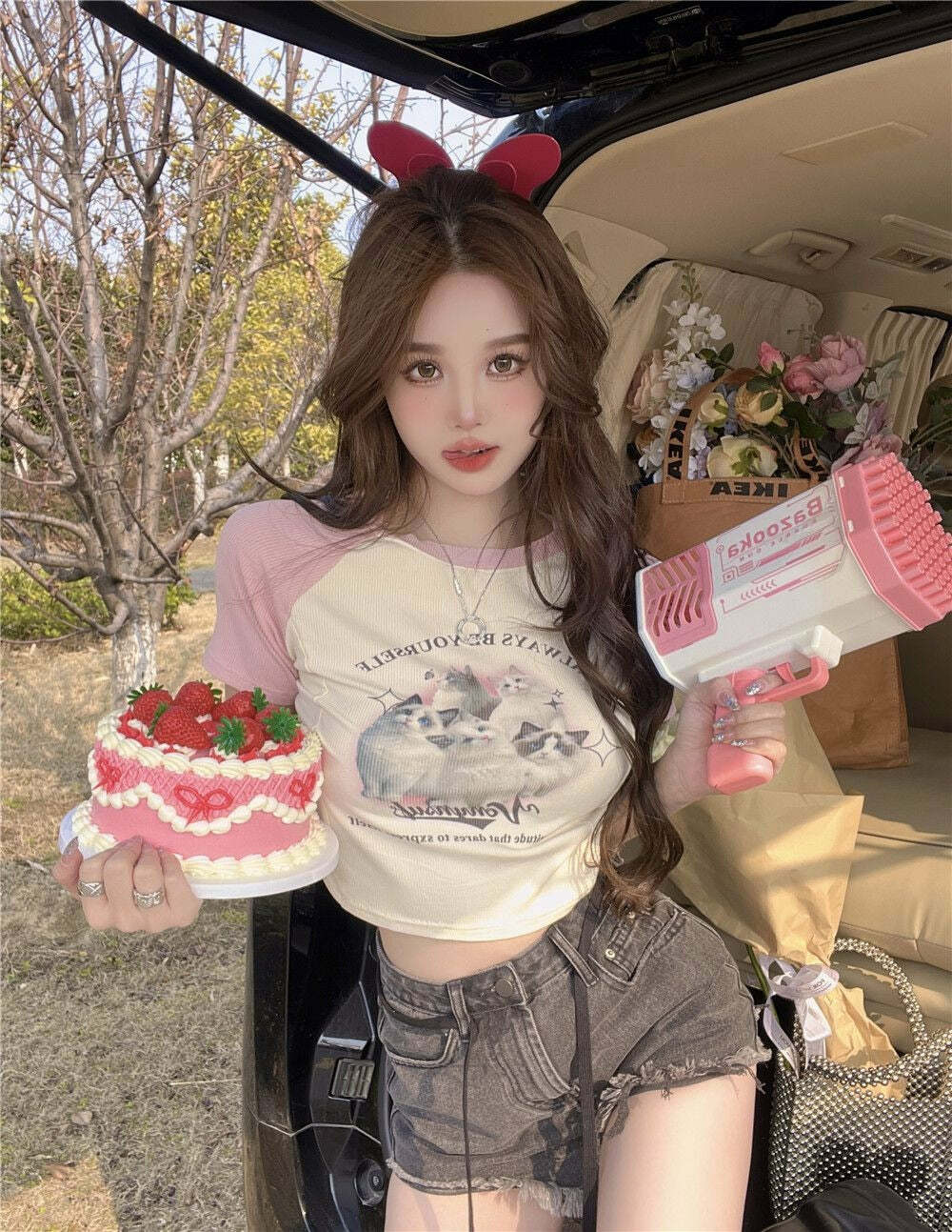 Y2K Grunge Cute Cat Baseball T-Shirt - Retro 90s Summer Outfit, Pastel Goth, Y2K Fashion