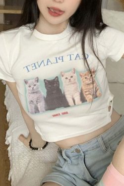 Y2K Grunge Cute Cat Friends Crop Top - Perfect for 90s Summer Outfits and Retro Y2K Fashion