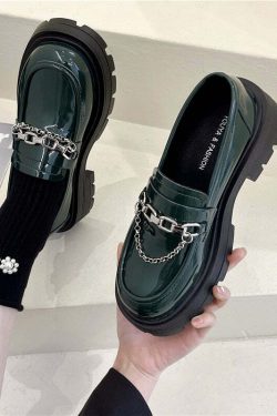 Y2K Grunge Dark Academia Loafers with Metal Chain - Retro 90s Fashion & Summer Outfits