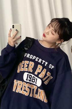 Y2K Grunge Deer Path Wrestling Sweatshirt - Retro 90s Summer Outfit, Pastel Goth Style