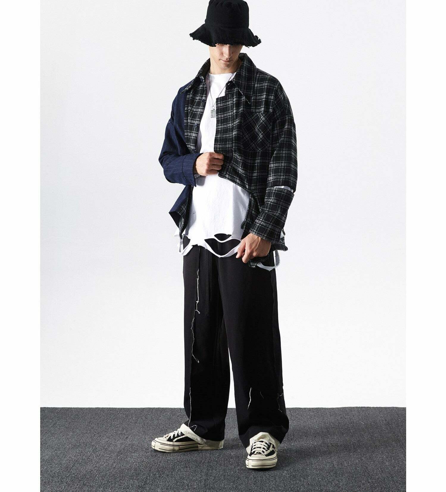 Y2K Grunge Destroyed Trousers - 90s Fashion, Retro Style, Y2K Summer Outfits, Gothic Y2K